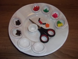 Gyöngyfűzéshez. Így könnyen és áttekinthetően válogathatók a különböző gyöngyök.